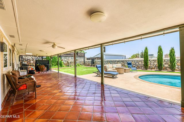 10528 Ashridge Drive, El Paso, TX 79925