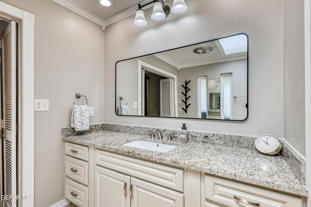 10528 Ashridge Drive, El Paso, TX 79925