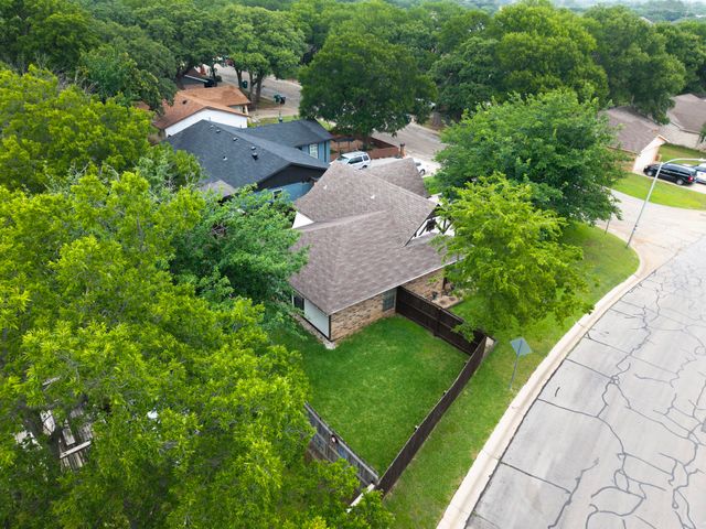1101 Pin Oak Drive, Denton, TX 76209