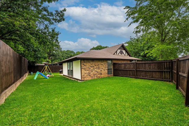 1101 Pin Oak Drive, Denton, TX 76209