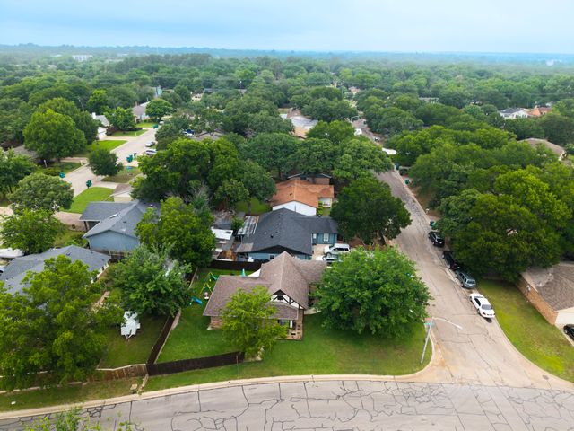 1101 Pin Oak Drive, Denton, TX 76209