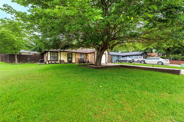 1101 Pin Oak Drive, Denton, TX 76209