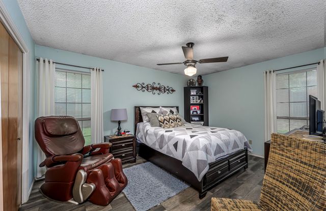 1101 Pin Oak Drive, Denton, TX 76209
