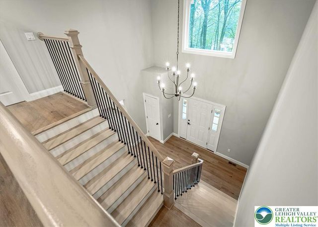 141 Lookout Court, Pocono Twp, PA 18332