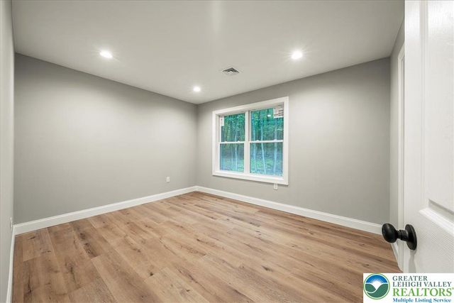 141 Lookout Court, Pocono Twp, PA 18332