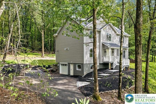 141 Lookout Court, Pocono Twp, PA 18332