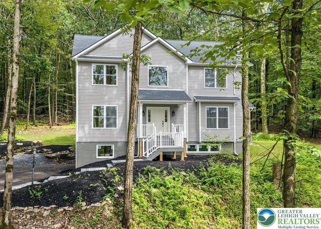 141 Lookout Court, Pocono Twp, PA 18332