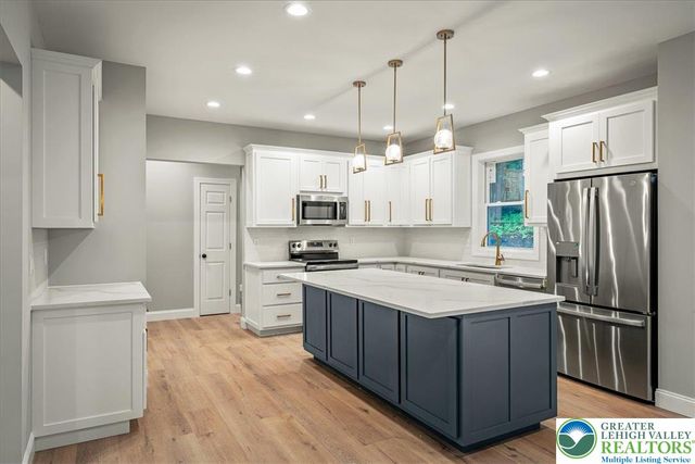 141 Lookout Court, Pocono Twp, PA 18332