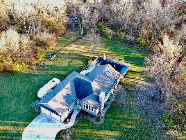 5307 E 1400 N Road, Syracuse, IN 46567