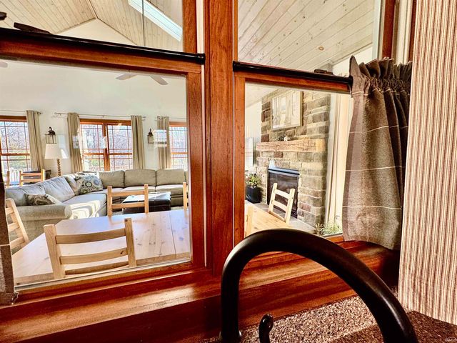 5307 E 1400 N Road, Syracuse, IN 46567