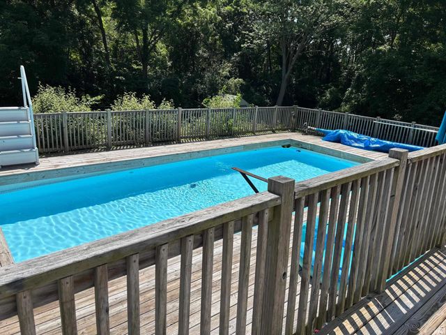 5307 E 1400 N Road, Syracuse, IN 46567