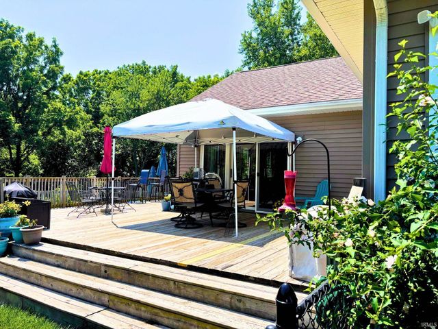 5307 E 1400 N Road, Syracuse, IN 46567