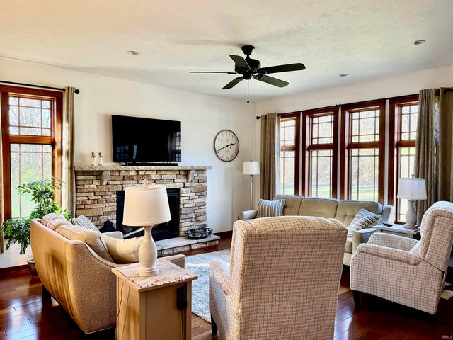 5307 E 1400 N Road, Syracuse, IN 46567