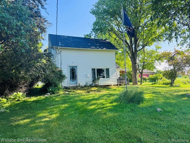 5949 Roach Road, Croswell, MI 48422