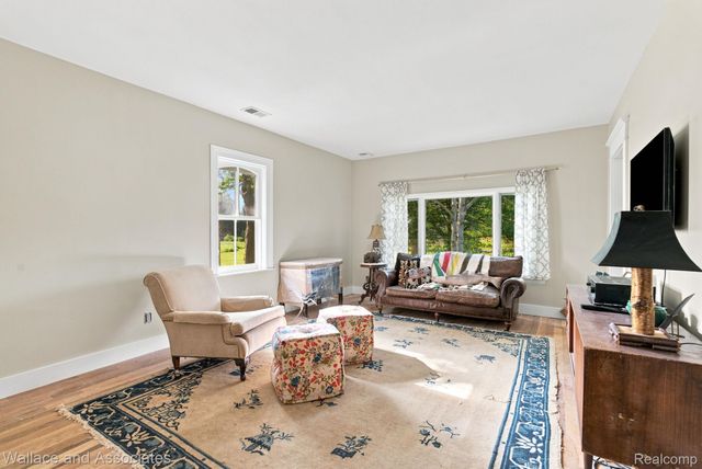 5949 Roach Road, Croswell, MI 48422