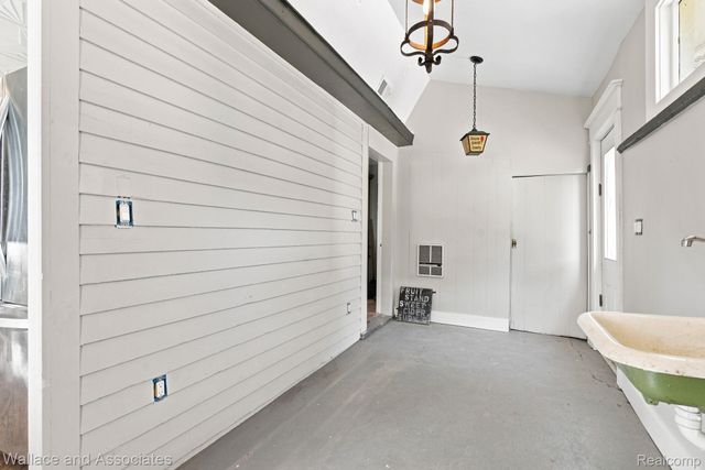 5949 Roach Road, Croswell, MI 48422