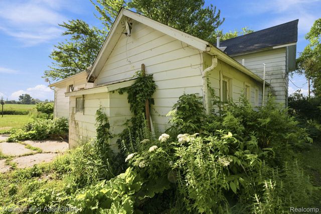 5949 Roach Road, Croswell, MI 48422