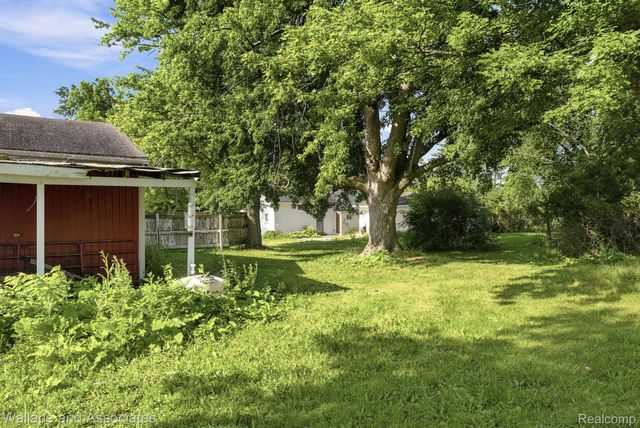 5949 Roach Road, Croswell, MI 48422