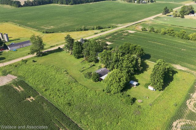 5949 Roach Road, Croswell, MI 48422
