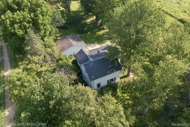 5949 Roach Road, Croswell, MI 48422