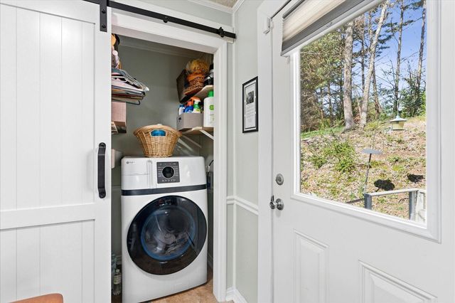 627 Mission Ridge Road, Rossville, GA 30741