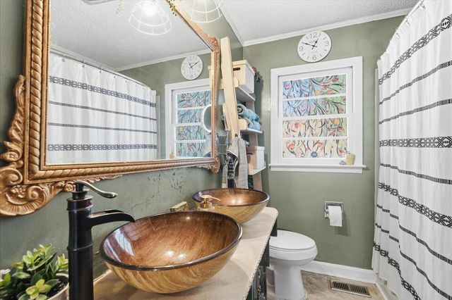 627 Mission Ridge Road, Rossville, GA 30741