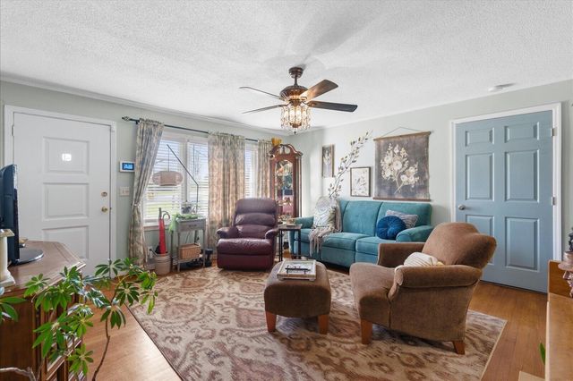 627 Mission Ridge Road, Rossville, GA 30741