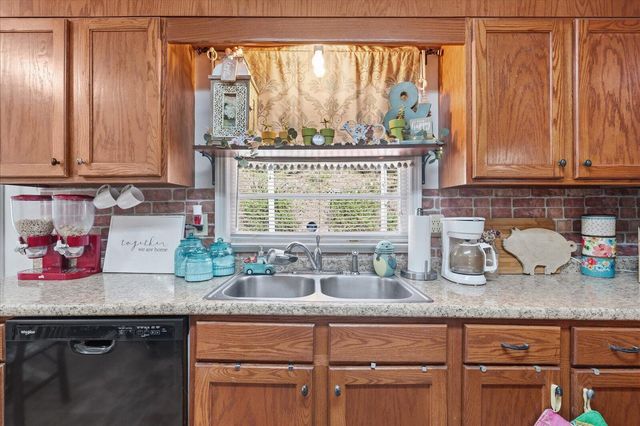 627 Mission Ridge Road, Rossville, GA 30741