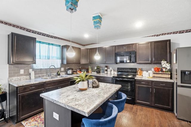 2244 Pine Valley Drive, Hamilton, OH 45013