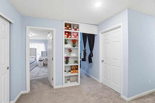 2244 Pine Valley Drive, Hamilton, OH 45013