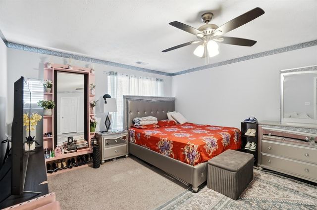 2244 Pine Valley Drive, Hamilton, OH 45013