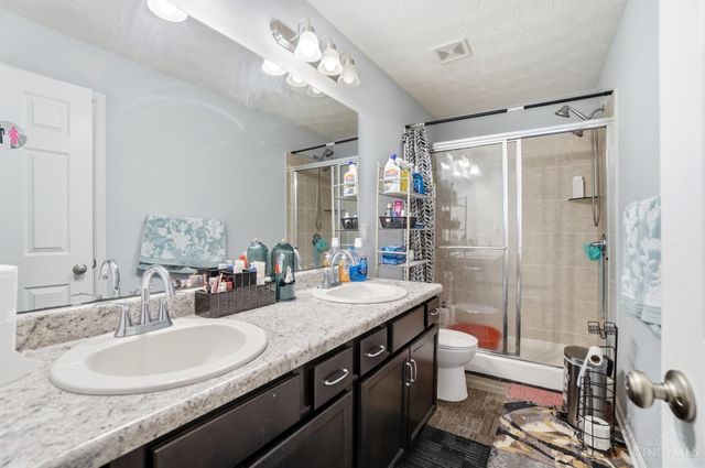 2244 Pine Valley Drive, Hamilton, OH 45013