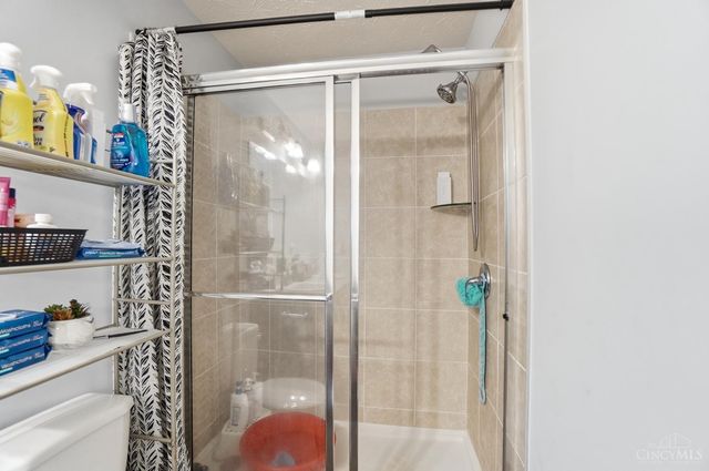 2244 Pine Valley Drive, Hamilton, OH 45013