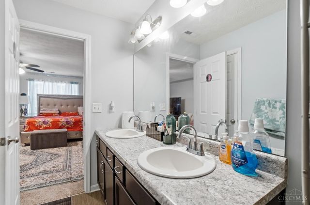 2244 Pine Valley Drive, Hamilton, OH 45013