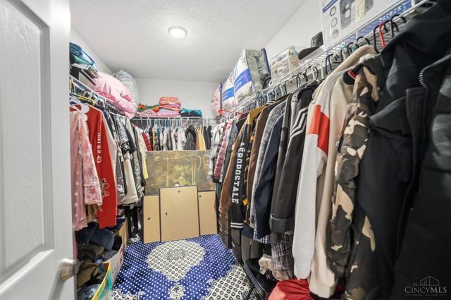 2244 Pine Valley Drive, Hamilton, OH 45013