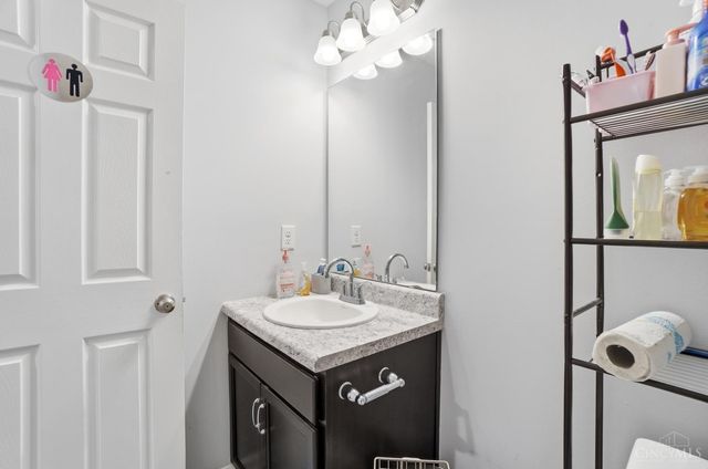 2244 Pine Valley Drive, Hamilton, OH 45013