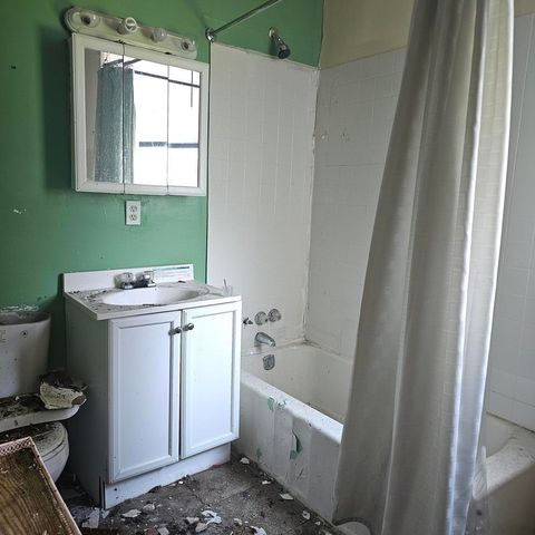 12024 S Wallace Street, Chicago, IL 60628