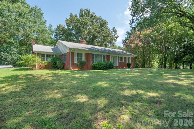 17 E Murray Street, Maiden, NC 28650