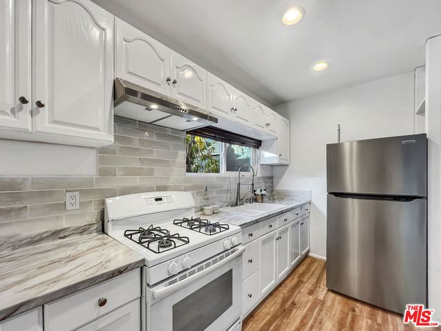 3962 Tivoli - Rear Unit Avenue, Los Angeles, CA 90066