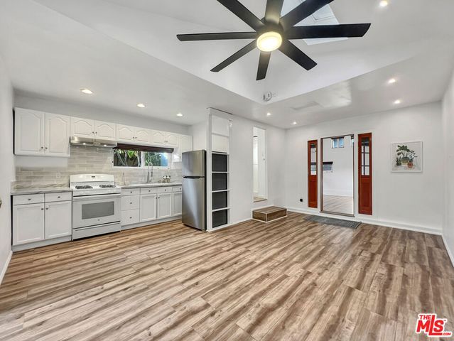 3962 Tivoli - Rear Unit Avenue, Los Angeles, CA 90066