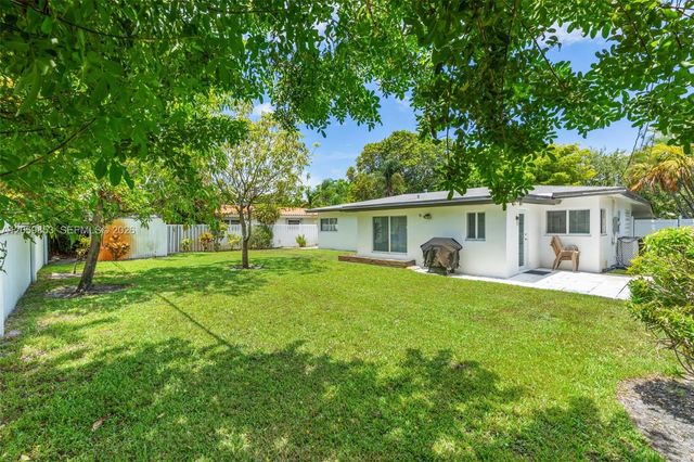 1912 NE 21st Avenue, Fort Lauderdale, FL 33305