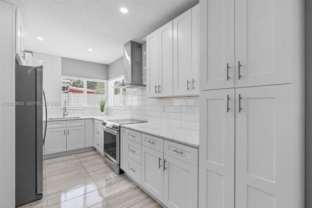 1912 NE 21st Avenue, Fort Lauderdale, FL 33305
