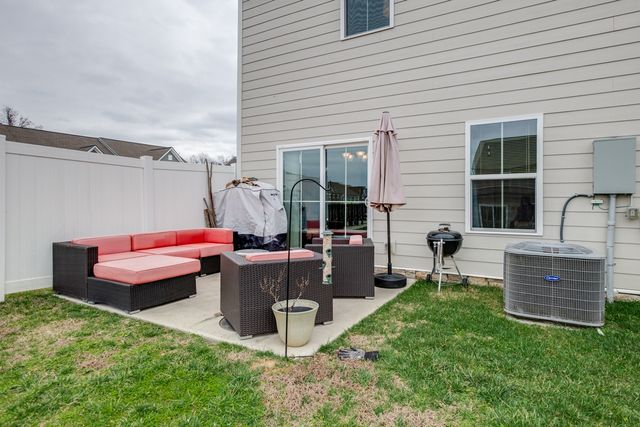 1232 Savannah Ave, Gallatin, TN 37066