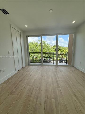 1981 SW 33rd Ave, Miami, FL 33145