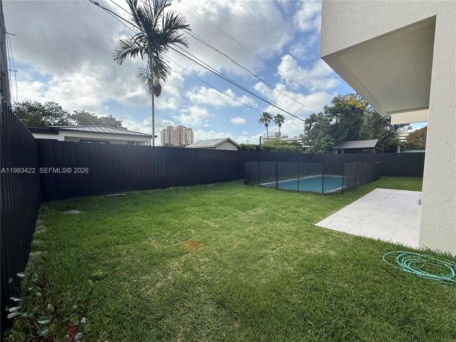 1981 SW 33rd Ave, Miami, FL 33145
