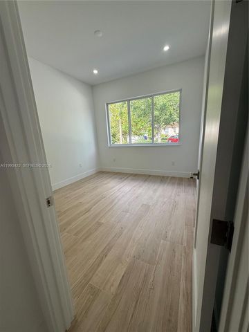 1981 SW 33rd Ave, Miami, FL 33145