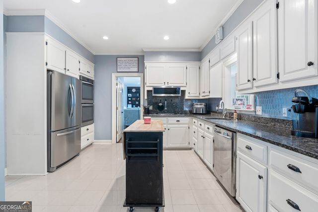 459 Yorkshire Drive, Macon, GA 31210
