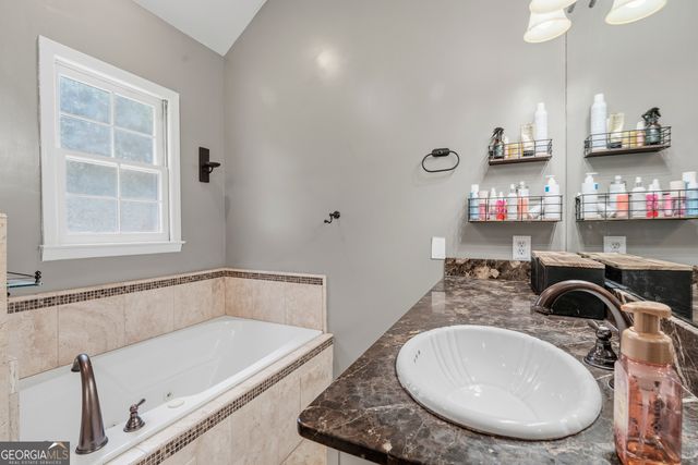 459 Yorkshire Drive, Macon, GA 31210