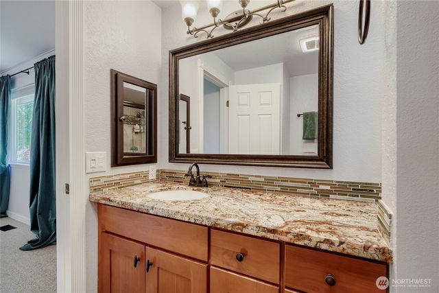 11821 SE 67th Place, Bellevue, WA 98006