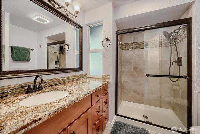 11821 SE 67th Place, Bellevue, WA 98006